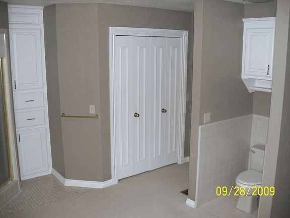 Spacious, Elegant Master Bath