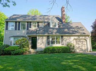 13 Pinehurst St, Hudson, NH 03051