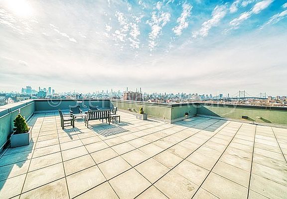 2nd image of 3112 24th Ave #2BB