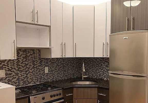 5th image of 379 S 3rd St #1D