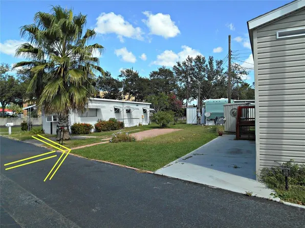 7801 34th St N #30, Saint Petersburg, FL 33710