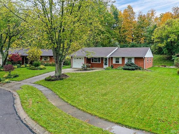 3rd image of 2506 Pinegrove Dr