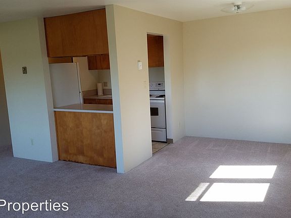 4th image of 215 10th Ave SE APT 21