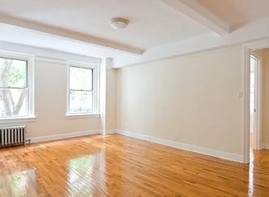 Rented by New York City Apartments | media 62