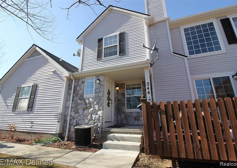 1st image of 244 Barrington Cir