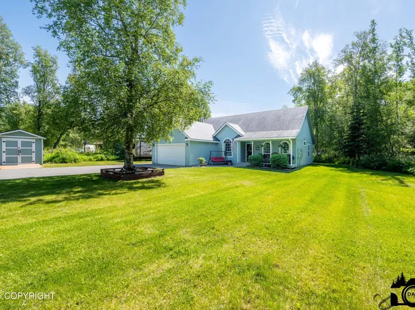 4505 N Almaden Dr, Palmer, AK 99645