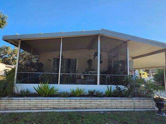 2nd image of 3328 Bay Oaks Dr