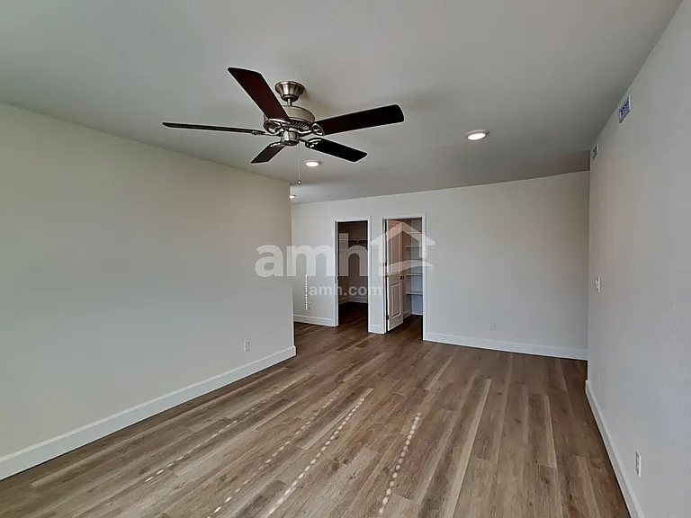 10322 Medusita St — Photo 8