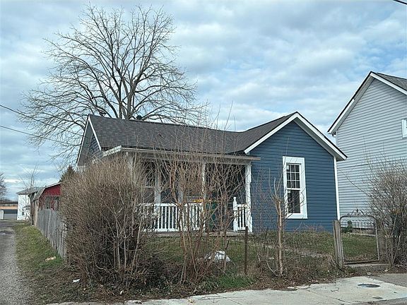 2nd image of 1566 Cora St