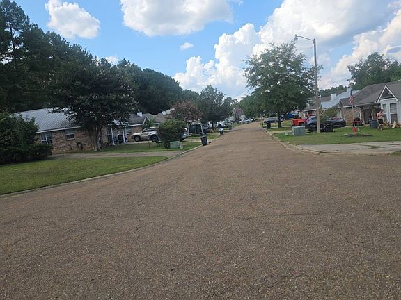 5th image of 1508 Chelsea Ln