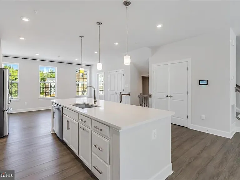 3817 Polo Pl — Photo 4
