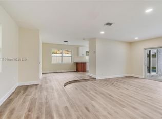 6451 SW 7th Ct, North Lauderdale, FL 33068