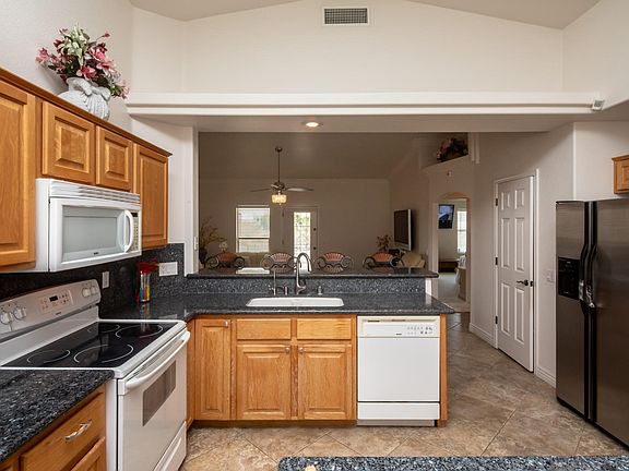 2nd image of 3121 Rocking Horse Dr