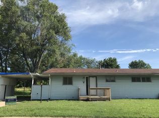 1514 SW Clearview Ln, Topeka, KS 66619