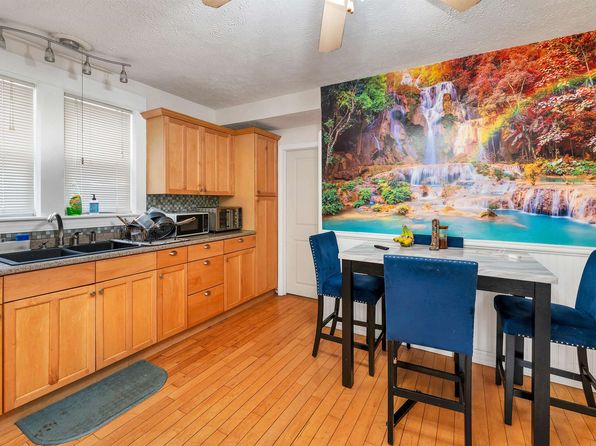 manchester-new-hampshire-95345332 picture