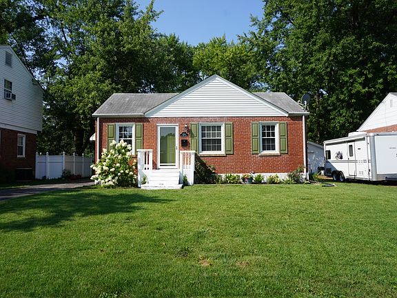 2nd image of 1205 Saint Mark Dr