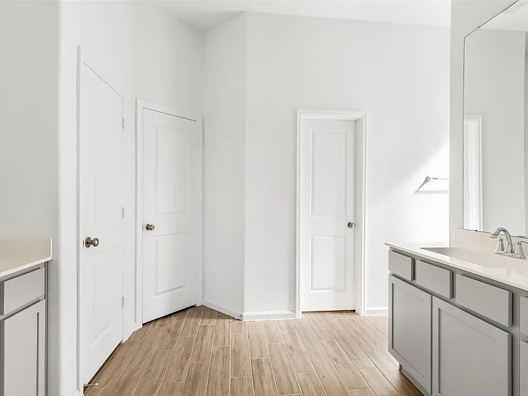 9423 Pelican Cliff Ct — Photo 19