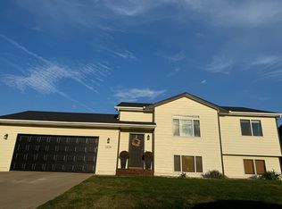 3808 S Klein Ave, Sioux Falls, SD 57106