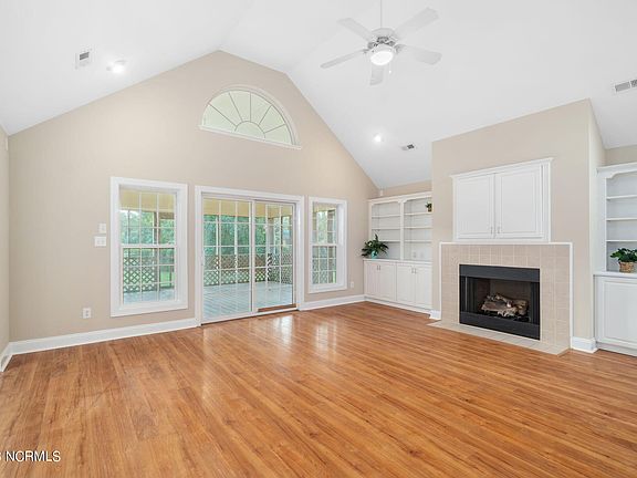 2nd image of 1504 Otter Court