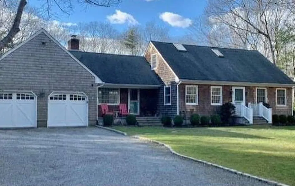 37 Foster Rd
