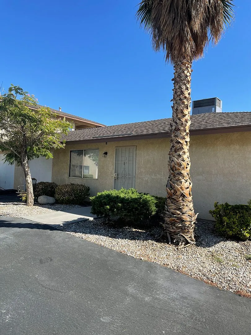 16180 Muni Rd. — Photo 2