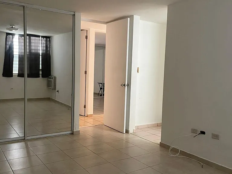 1802 Boulevard La Media #DE — Photo 3