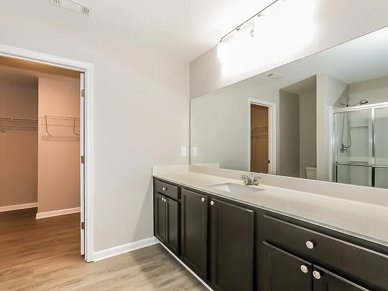1091 Coldwater Dr — Photo 10