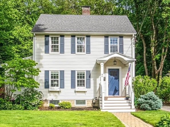 86 Willow St, Westwood, MA 02090