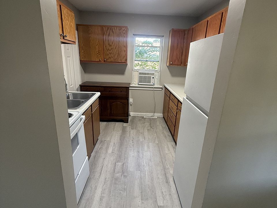 1st image of 809 S 5th St #1
