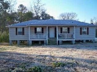 116 Rossie Gatlin Ln, Bonneau, SC 29431