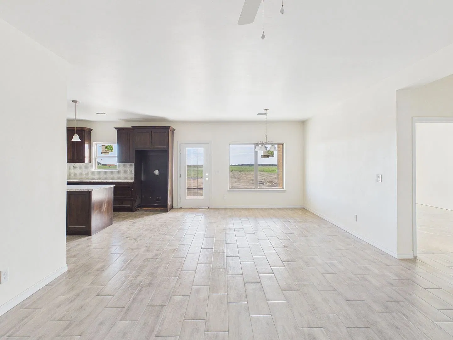 Brand-New 3-Bedroom, 2-Bathroom Home for Rent in Bushland, TX — Photo 4