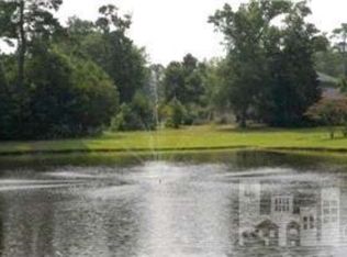 1204 Arboretum Dr, Wilmington, NC 28405