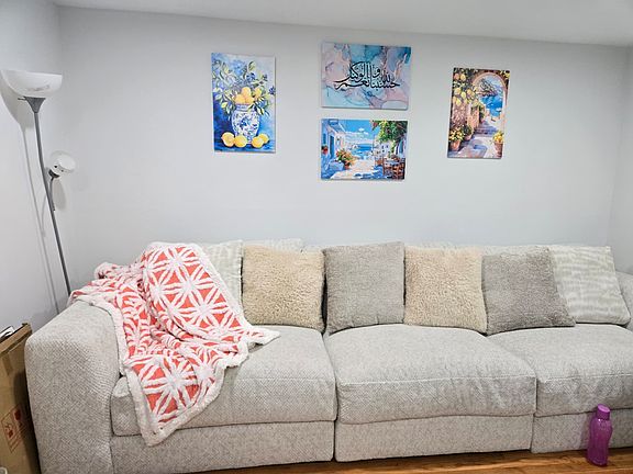 2nd image of 24 Kingsland Ave Floor 2