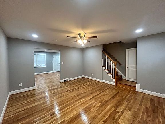 3rd image of 1700 Joan Ave