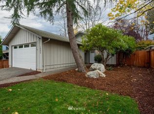 1804 Olympic Pl, Bellingham, WA 98229
