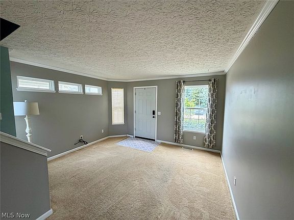 5th image of 967 Penn Pl