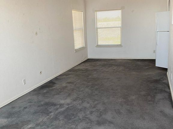 4th image of 4609 Robert Holt Dr
