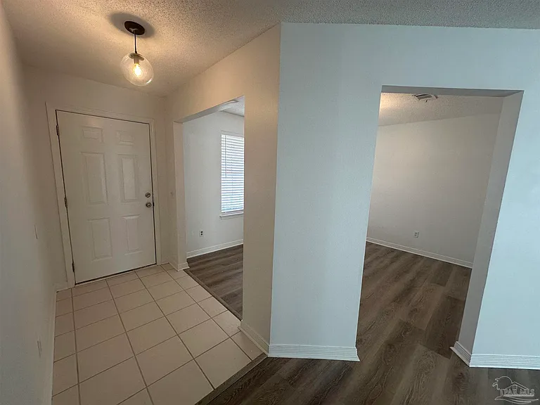 541 Batten Blvd — Photo 2
