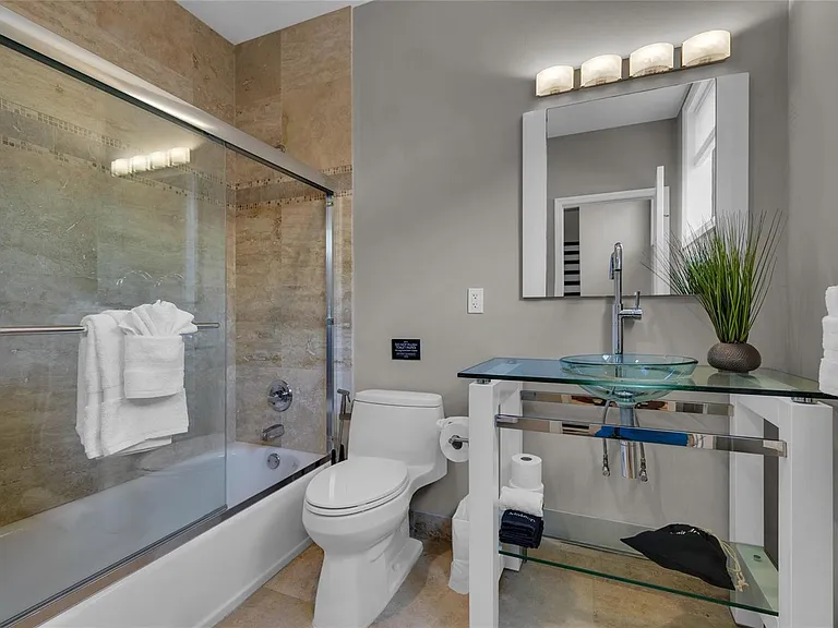 616 Riviera Isle Dr — Photo 72