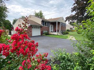 170 Frog Hollow Rd, Churchville, PA 18966