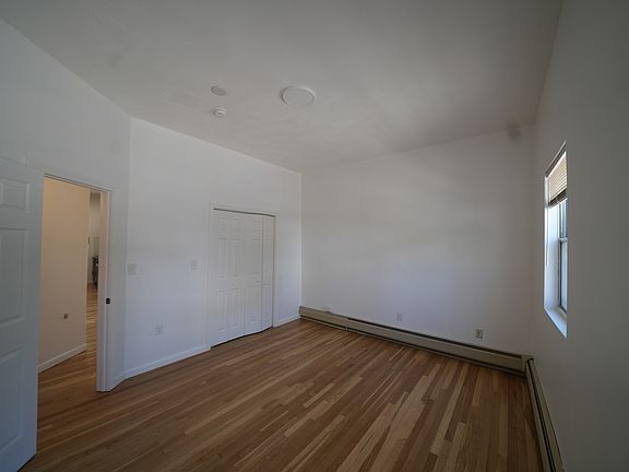 5th image of 25 Temple St #1R