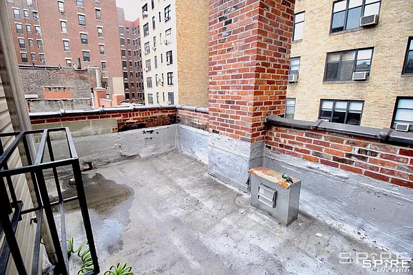 Rented by Spire Group | media 28