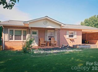 103 Regina Dr, Morganton, NC 28655
