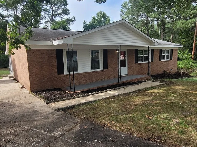 3147 Haven Ct — Photo 2