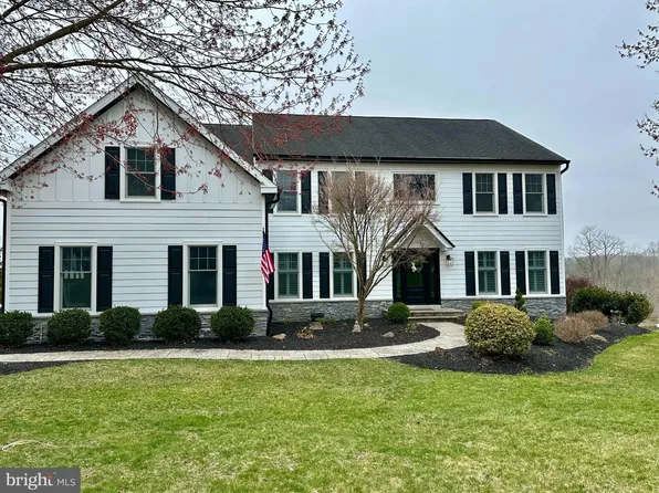 1154 Meghan Ct, West Chester, PA 19382