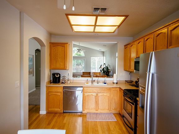4th image of 139 Lembi Dr