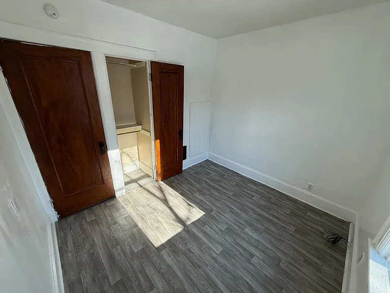 1732 Saint Paul St — Photo 9