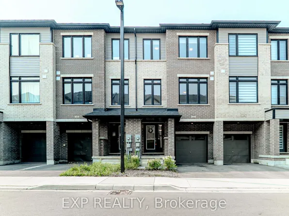 585 Colborne St #1207, Brantford, ON N3S 0K4