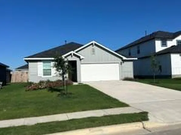 261 Yellowstone Dr, Kyle, TX 78640