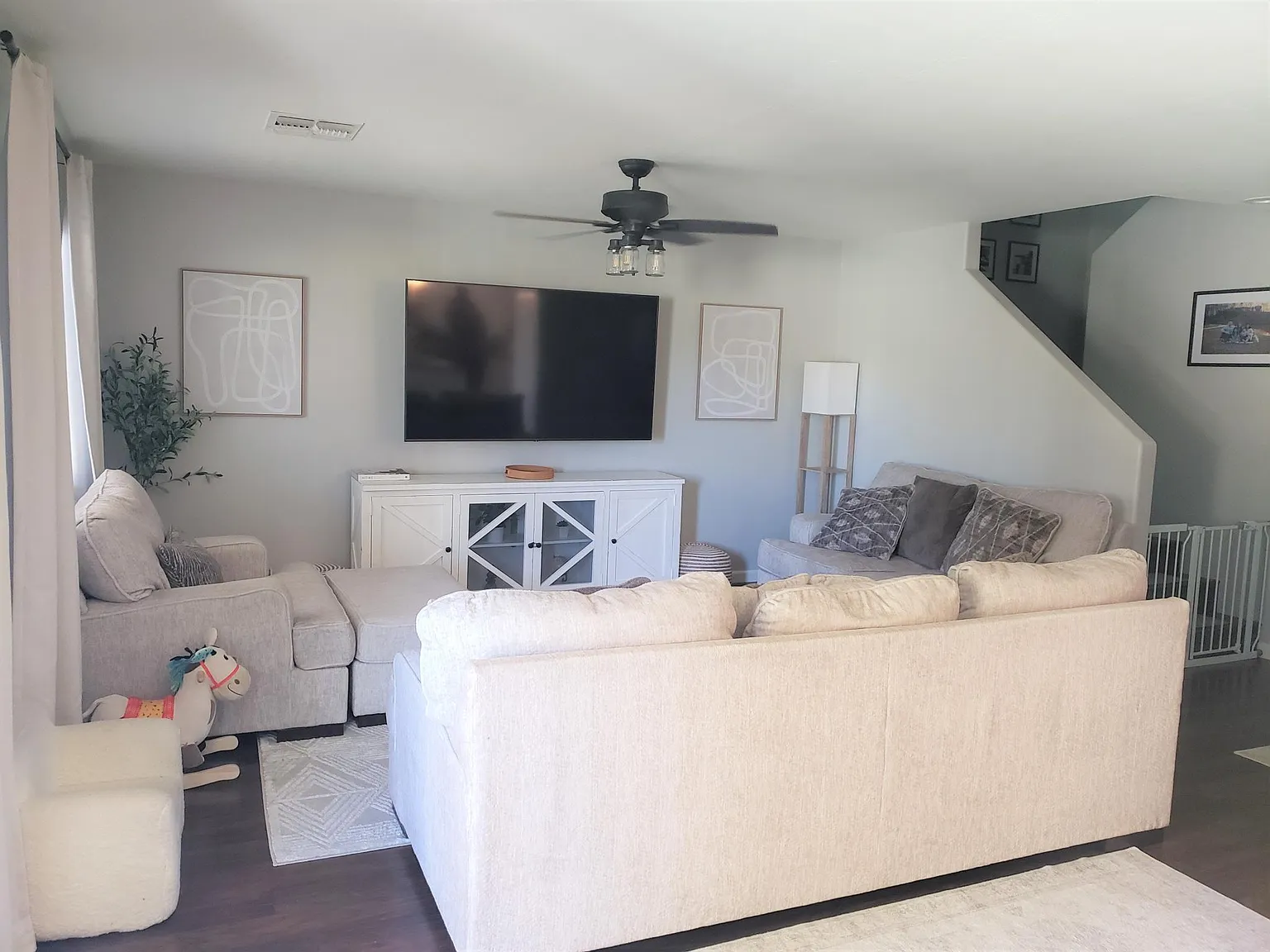 5 bed, 2251 sqft, $2,800 — Photo 2